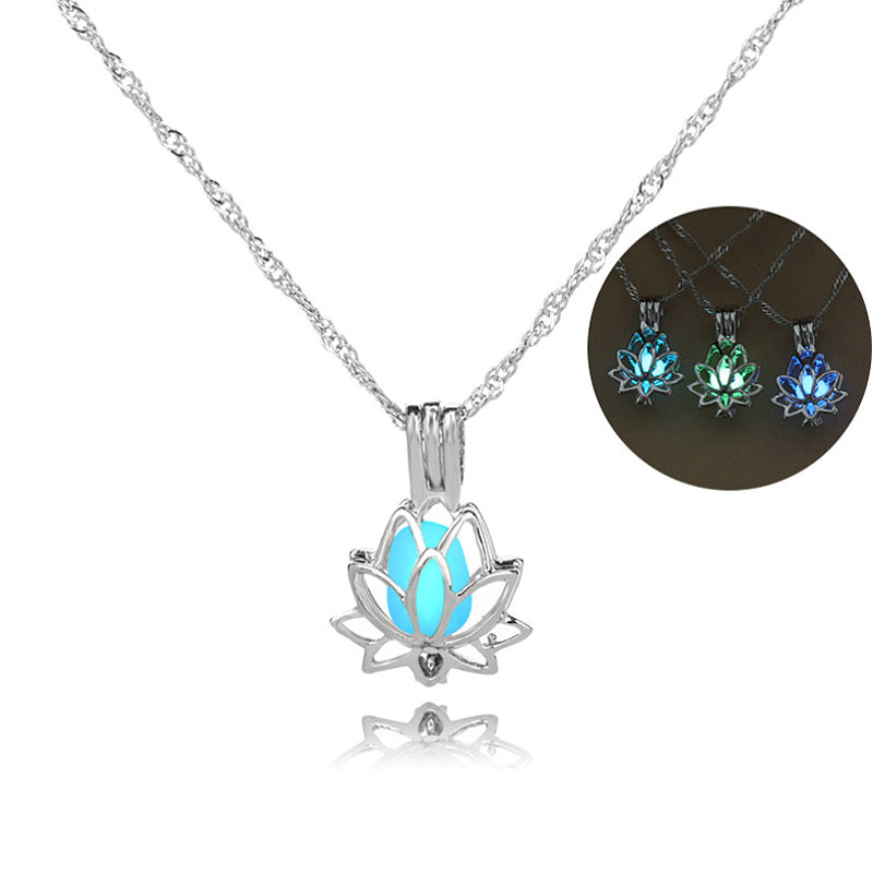 Elegant Lotus Flower Necklace