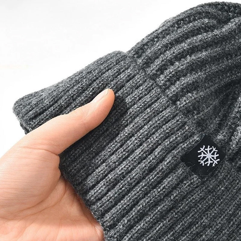 Padded Neck Knit Hat