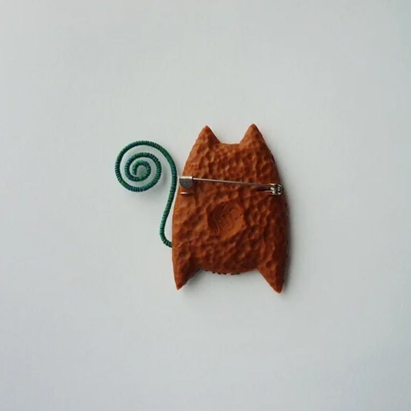 Cat brooch - Decoration in the form of a cat