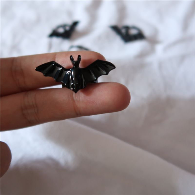 Adjustable Gothic Bat Ring