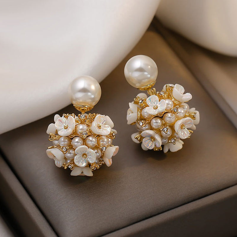 Vintage shell flower pearl earrings